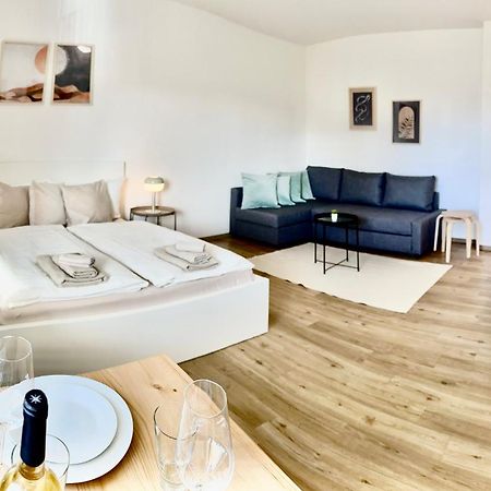 Stylisches Studio Mit Privatem Stellplatz Wenige Minuten Von Der Innenstadt & Mosel Koblenz  Bagian luar foto