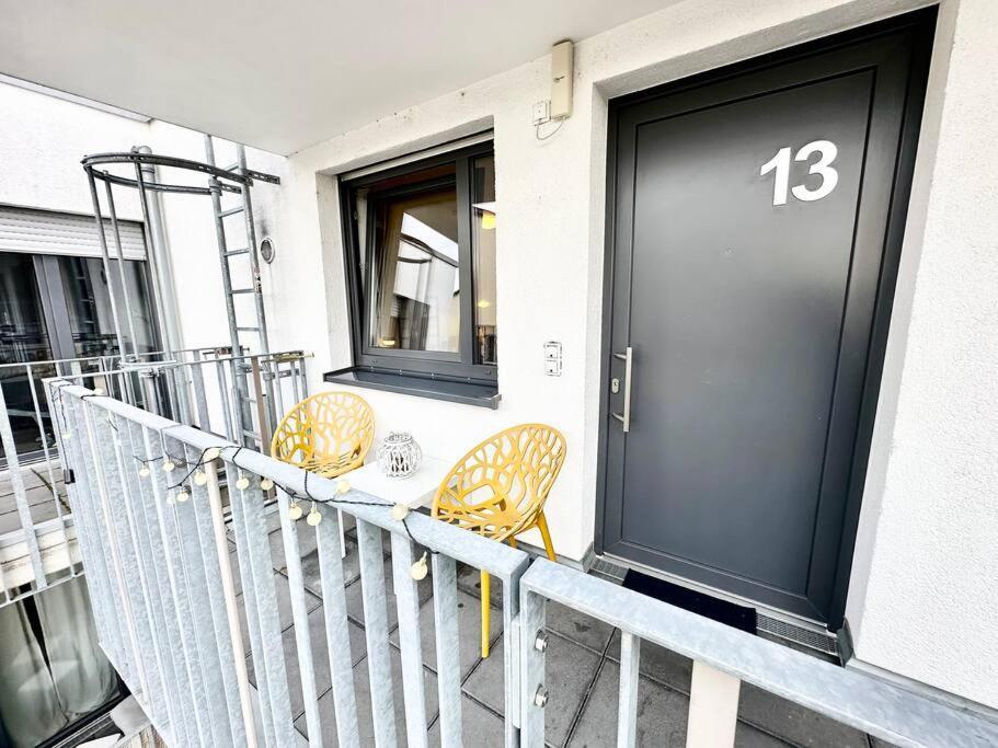 Stylisches Studio Mit Privatem Stellplatz Wenige Minuten Von Der Innenstadt & Mosel Koblenz  Bagian luar foto