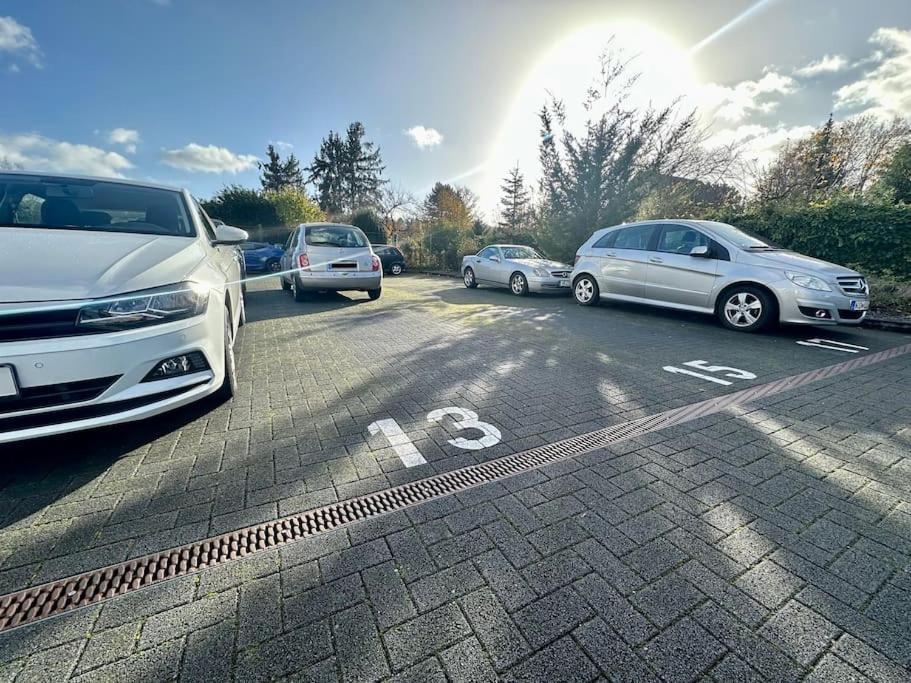 Stylisches Studio Mit Privatem Stellplatz Wenige Minuten Von Der Innenstadt & Mosel Koblenz  Bagian luar foto